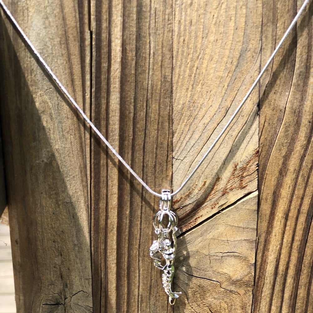 18” silver plated necklace with fresh water pearl